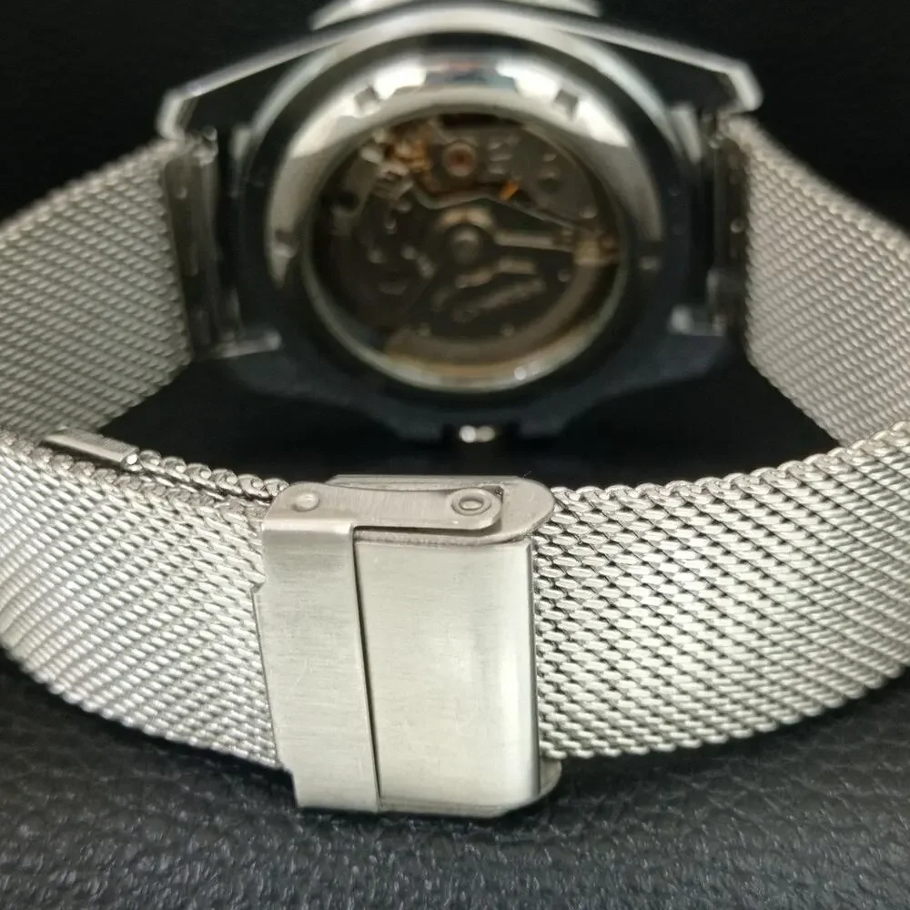 Vintage 1980 Seiko Diver Automatic Mens Silver Watch W/daydate & Green accents